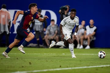 Vinicius salió al partido ya con 0-2 en el marcador y revolucionó el ataque del Real Madrid.