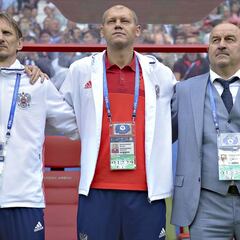 Stanislav Cherchesov considera que Rusia se ganó el corazón del público