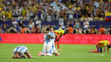 Argentina's defender #19 Nicolas Otamendi celebrates winning the Conmebol 2024 Copa America tournament final football match between Argentina and Colombia at the Hard Rock Stadium, in Miami, Florida on July 14, 2024. (Photo by CHARLY TRIBALLEAU / AFP)