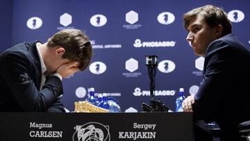 Carlsen y Karjakin. 