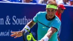 Rafa Nadal devuelve la pelota al croata Borna Coric durante el Masters 1.000 de Cincinnati.