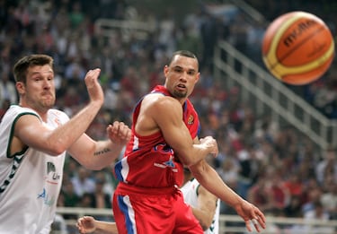 Trajan Langdon devuelve la fe a Detroit