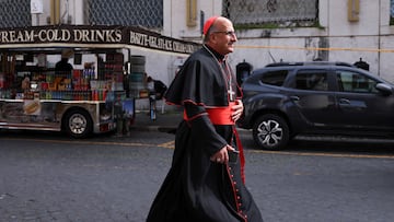 Cardinal Fernando Chomali arrives for a general congregation meeting ahead of the conclave to elect the next pope, as seen from Rome, Italy, May 5, 2025. REUTERS/Claudia Greco