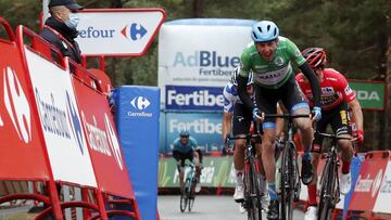 Dan Martin se impone en la tercera etapa de la Vuelta a Espa&ntilde;a 2020 con final en la Laguna Negra de Vinuesa.