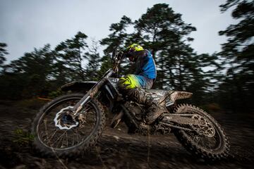 El Gotland Grand National es la carrera de endura más grande del mundo con con 3300 pilotos participando este fin de semana. Se disputa en la isla de Gotland, una isla de Suecia situada en el mar Báltico, al este de la península Escandinava y al norte de Polonia.