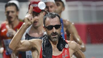 GRAF114. DOHA, 28/09/2019.- El español Jesús Ángel García Bragado durante la prueba de 50 km marcha celebrada esta noche por las calles de Doha, Catar, donde se celebra el Mundial de Atletismo IAAF 2019. EFE/Lavandeira jr.