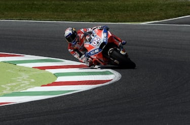 Más de lo mismo. Una combinación explosiva: un piloto valiente como Dovi, una moto de elevadisímas prestaciones (también por su aerodinámica) y el espectacular escenario que representa Mugello. El resultado fue superar de nuevo los 256 km/h, esta vez en los entrenamientos.