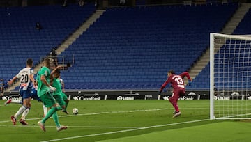 0-1. Casemiro marcó el primer gol.