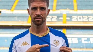 Míchel ya es del Hércules y despierta a la afición