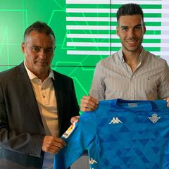 Dani Martín, presentado: "Daré
lo máximo por este escudo"