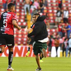 El Querétaro-Atlas es suspendido por hechos violentos en La Corregidora