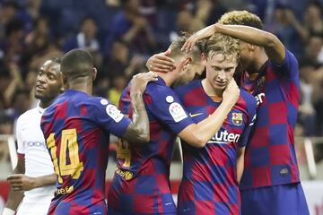 Los jugadores del Barcelona celebrando el gol de Rakitic