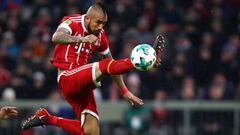 El volante chileno Arturo Vidal controlando un bal&oacute;n en un juego del Bayern M&uacute;nich