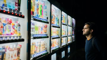 El país en el que las máquinas de vending te piden propina: hasta un 20% más en el ticket