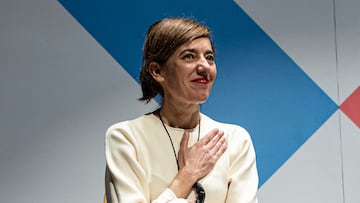 La candidata de Sumar Galicia a la Presidencia de la Xunta, Marta Lois, durante un acto de campaña electoral de Sumar Galicia, en el cine Elma, a 11 de febrero de 2024, en A Pobra do Caramiñal, A Coruña, Galicia (España). El próximo domingo 18 de febrero se decidirá en las urnas quién será el próximo presidente o presidenta de la Xunta de Galicia durante los próximos cuatro años. Todos los partidos coinciden en los objetivos clave, entre los que se encuentran una mayor inversión en sanidad y educación, mejorar el empleo, evitar la despoblación o poner la mirada en el rural.
11 FEBRERO 2024;SUMAR;CAMPAÑA;ELECTORAL;ELECCIONES;18F;AUTONÓMICAS
Elena Fernández / Europa Press
11/02/2024