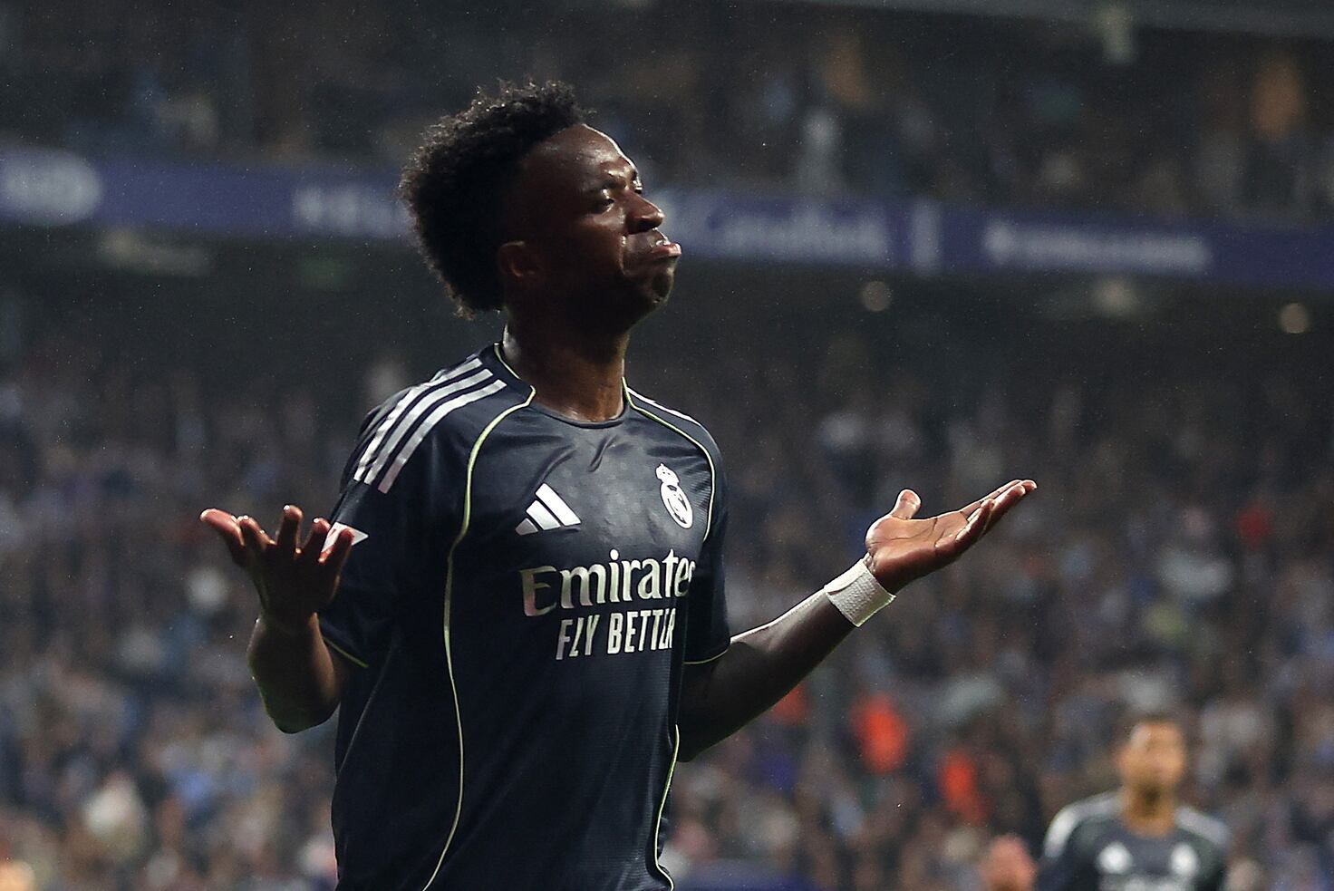 Real Madrid beat Espanyol 2-0 to delay Barcelona's La Liga title coronation — image 1