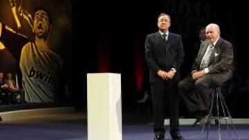 Florentino y 1.439 socios reciben las insignias