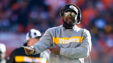 DENVER, CO - NOVEMBER 25: Head coach Mike Tomlin of the Pittsburgh Steelers reacts after the offense failed to convert on third down in the first quarter of a game at Broncos Stadium at Mile High on November 25, 2018 in Denver, Colorado.   Dustin Bradford/Getty Images/AFP
 == FOR NEWSPAPERS, INTERNET, TELCOS &amp; TELEVISION USE ONLY ==