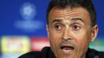 El entrenador del FC Barcelona Luis Enrique durante la rueda de prensa ofrecida esta tarde en el estadio Vicente Calderón.