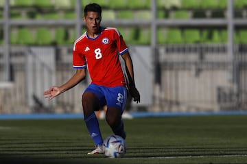Jonathan Villagra en un amistoso de la Roja Sub 23.