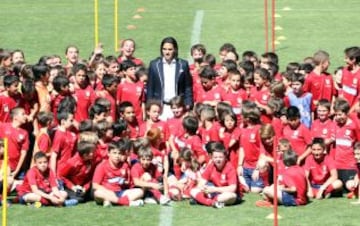 Las imágenes de la despedida de Falcao