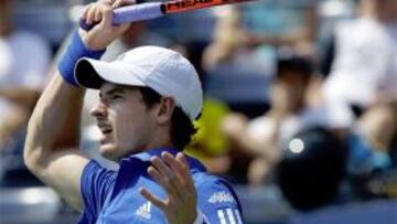 VICTORIA SOLVENTE. Murray no se dejó sorprender por el eslovaco Lukas Lacko y manejó el partido a su antojo en todo momento hasta firmar el pase a la segunda ronda por 6-3, 6-2 y 6-2.