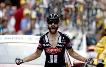 El ciclista alemán Simon Geschke celebrando su victoria en la etapa de hoy.