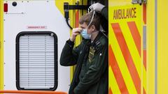 An NHS worker at the St Thomas&#039; Hospital on March 31, 2020 in London. 