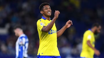 El delantero hondureño, con el Cádiz.