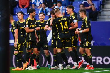 
Su remate de cabeza a ras del suelo lo hubiera firmado cualquier killer de la categoría de plata. El central se encargó de desbloquear un partido muy equilibrado.

