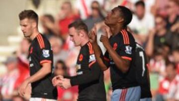 Martial celebra el segundo de sus goles.