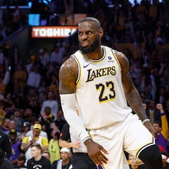 La razón por la que LeBron James no tira más triples