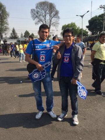 Afición celeste en el azteca