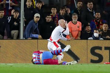  Luuk de Jong, de chilena, remató en la cabeza de Isi jugador del Rayo
