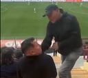 Graban polémica agresión del padre de Nico Castillo en el clásico universitario
