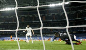 As marc Benzema el gol nmero 1.000 del Madrid en la Champions.