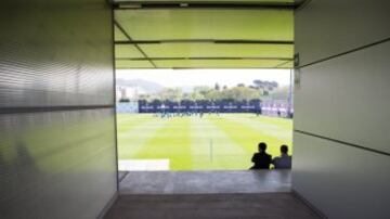 Despu¨¦s de la derrota en Granada, los jugadores del Barcelona han recibido la visita del presidentedel club, Josep Maria Bartomeu.