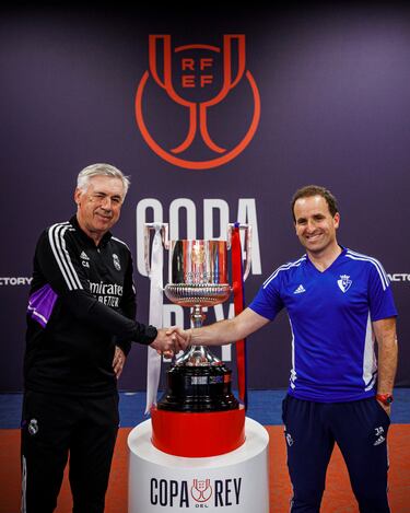 Presentación del partido la Copa del Rey con los entrenadores del Real Madrid y Osasuna. En la imagen, Carlo Ancelotti y David García.