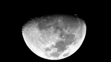 La noche de hoy 24 de febrero se podrá observar la Luna cuarto creciente del mes. Impactará en el signo zodiacal de géminis.