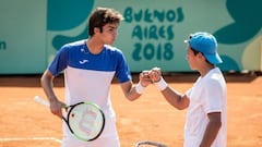 Díaz Acosta y Báez están en la final de dobles