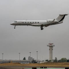 Una azafata descubre el sitio más sucio y que nunca se limpia en un avión