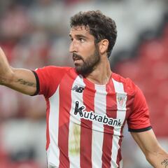 Raúl García (523) alcanzará a Sanchís como sexto jugador con más partidos