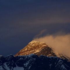 El Everest se cobra sus dos primeras vidas en 2021