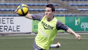 <b>PREPARADO. </b>Gameiro pese a estar convocado con Francia continúa pensando en el Valencia.