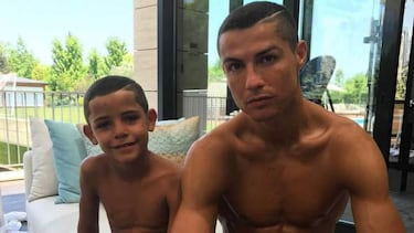 La f¨¢brica de ni?os (y modelos) de Cristiano Ronaldo
