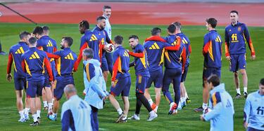 El grupo de jugadores durante el entrenamiento.
