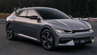 Cuáles son los mejores autos y camionetas de 2022, según los expertos