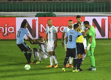 Luis Suárez y Sergio Romero.