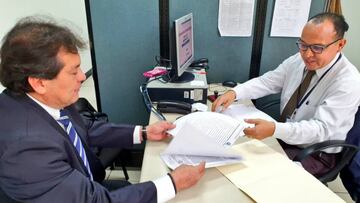 Hugo Carrillo, presidente de la Fesfut, acudió a la Fiscalía para reportar un posible amaño de partidos entre equipos que pelean el descenso dentro de la Liga Mayor.