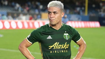 La rompió en el Clausura 2019 con los Rayos de Necaxa. Los dejó plantados en la liguilla para irse con el Portland Timbers de la MLS. Fue cortado al terminar la temporada en Estados Unidos y actualmente no tiene equipo, aunque apunta al Colón de Santa Fe en Argentina.